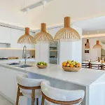Luxurious Waterfront 4 Bedrooms Waterfront Private Jetty * Selca (Brac)