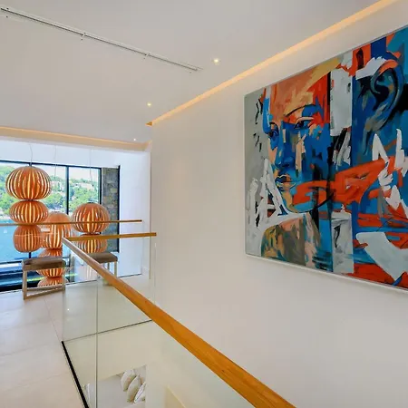 Luxurious Waterfront 4 Bedrooms Waterfront Private Jetty Вилла Selca (Brac)