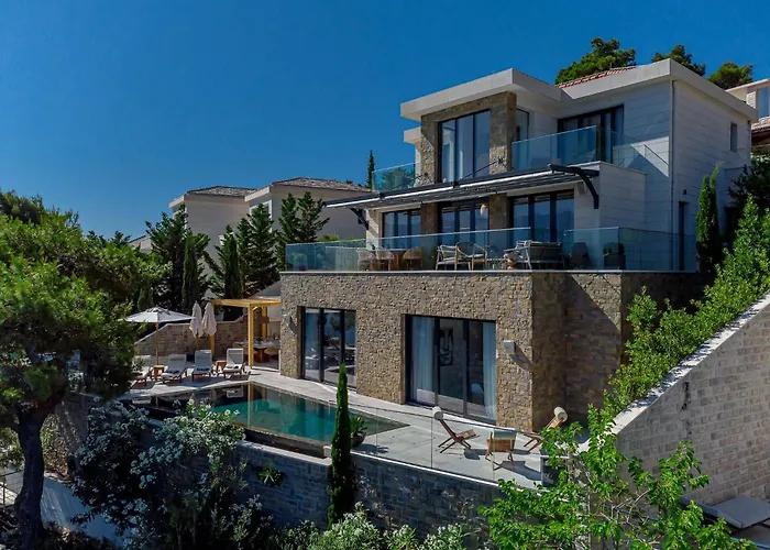 Villa Luxurious Waterfront 4 Bedrooms Waterfront Private Jetty *